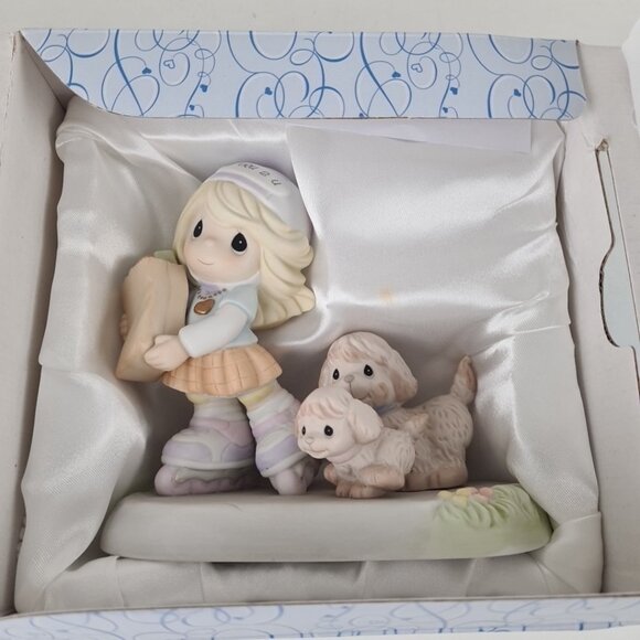 Precious Moments FC890005 You're On A Roll With Heart And Soul Girl Figurine - Picture 5 of 7